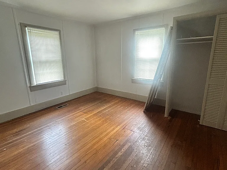 613 Moreland Ave — Photo 8