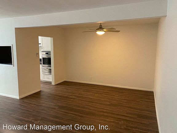 3rd image of 537 San Vicente Blvd APT 203