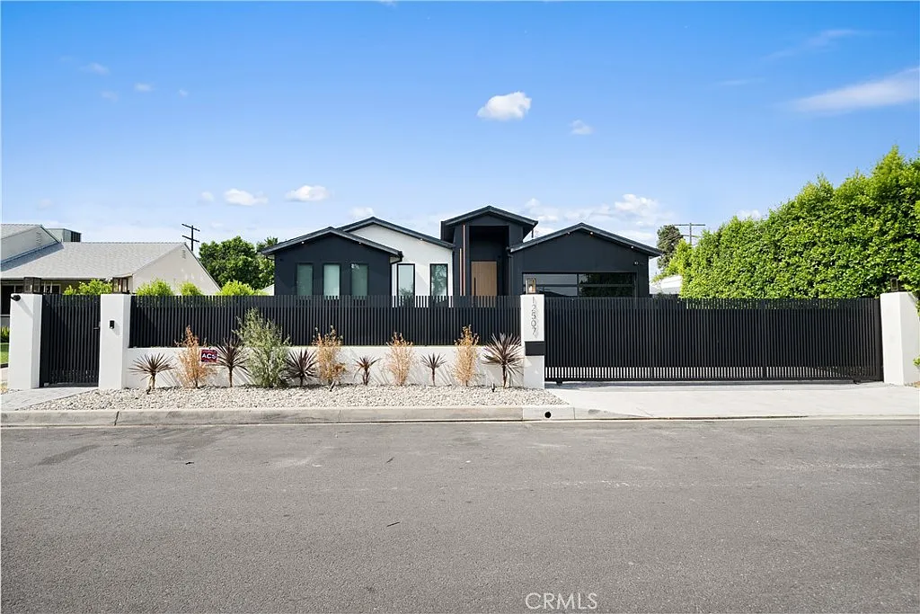 4 bed, 3000 sqft, $16,250 — Photo 3