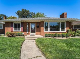 16821 Veronica Ave, Eastpointe, MI 48021