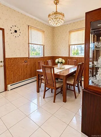 3 bed, 1.0 bath, 1370 sqft, $3,500 — Photo 2