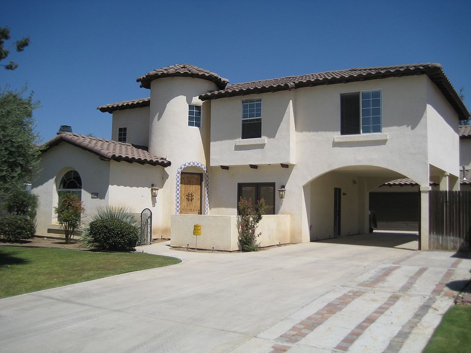 1st image of 208 Villa Elegante Dr