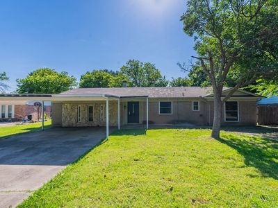 1011 John Reagan St, Benbrook, TX, 76126