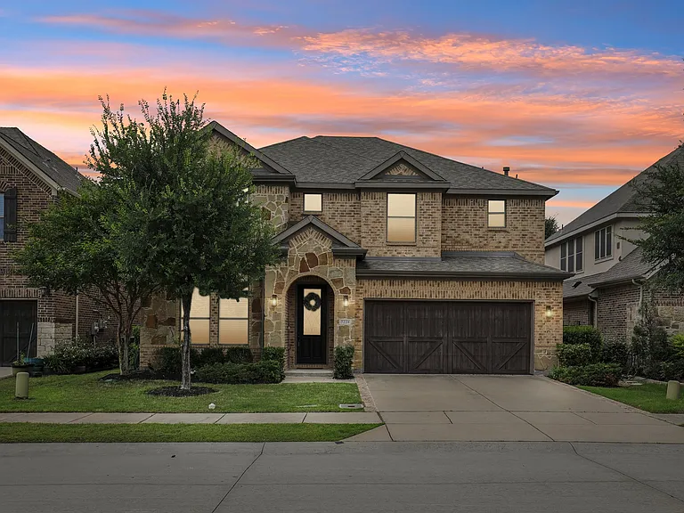 7228 Ridgepoint Dr — Photo 30