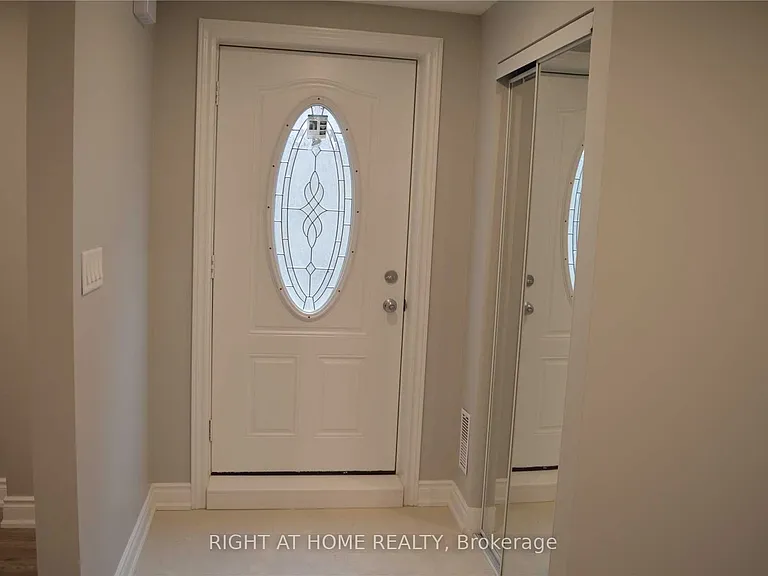 5332 Floral Hill Cres #BASEMENT — Photo 9