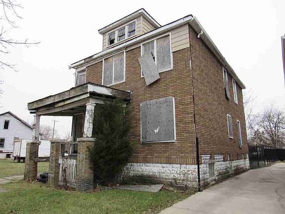 6679 Clifton