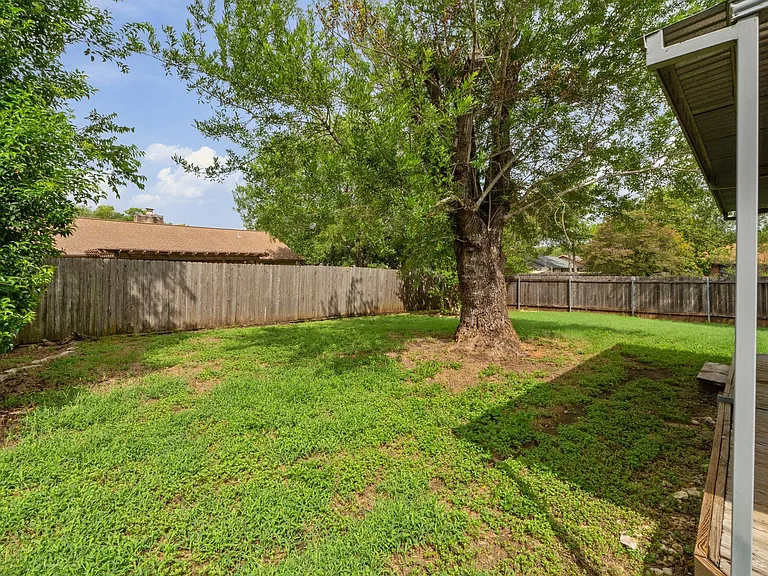 3009 Bushnell Dr — Photo 28