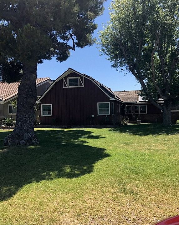 1st image of 9882 Beverly Ln