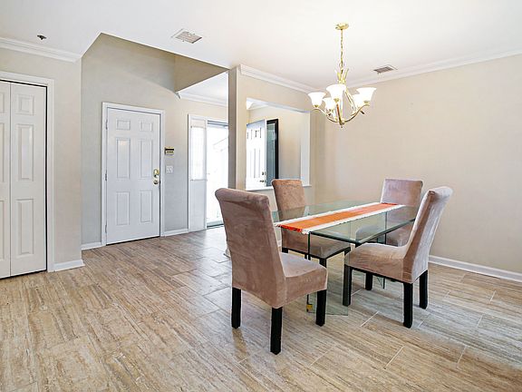 1705 Dorset Dr Tarrytown, NY 10591 (07 of 28).jpg