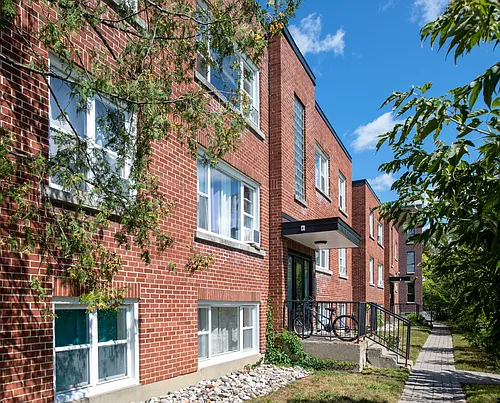 20 Chapleau Ave #26-6 Photo 1