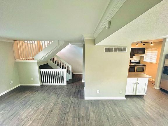 4th image of 126 Carmel Woods Dr