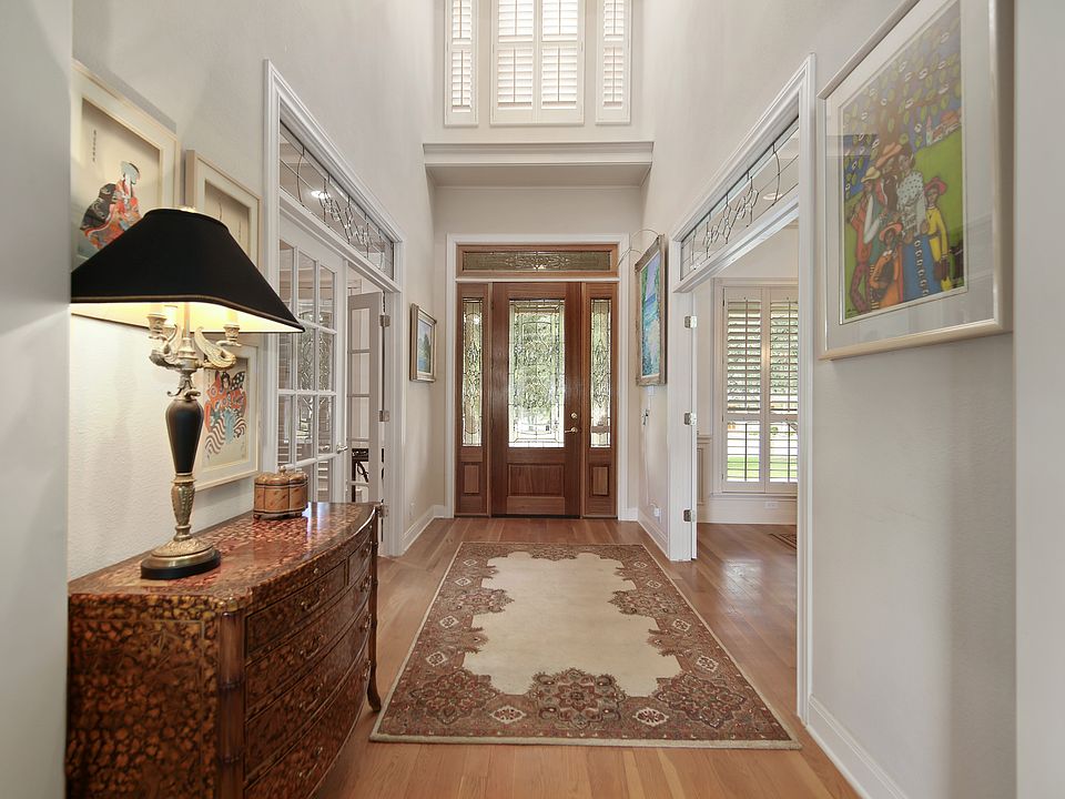 1st image of 8305 High Cliff Dr