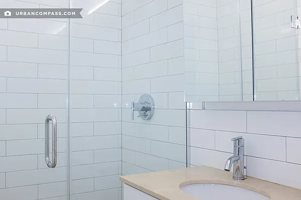 Rented by Compass | media 42