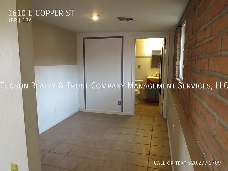 1610 E Copper St — Photo 16
