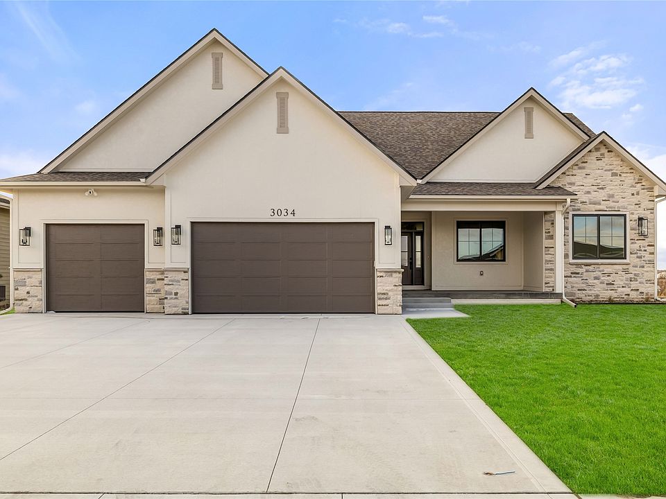 1st image of 3034 NW Beechwood Dr
