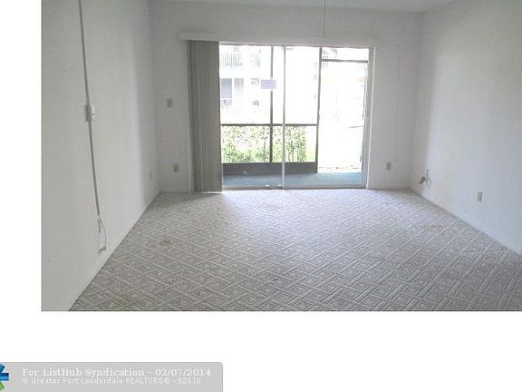 4th image of 4269 NW 89th Ave APT 105