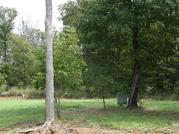 2nd image of 28 Annadale Ln Lot 1