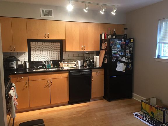 Kitchen with good lighting