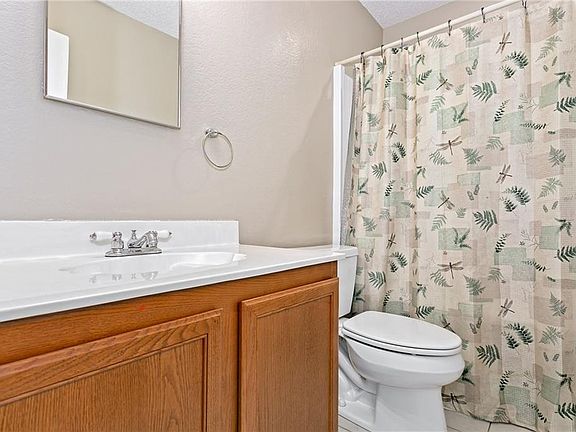 5th image of 2713 Gold Hill Dr