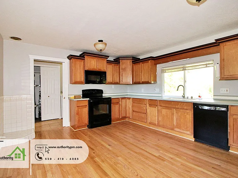 3773 Ricardo Ave — Photo 11