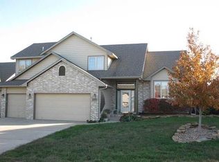2213 E Sommerhauser Cir, Derby, KS 67037