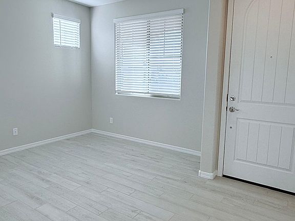 4th image of 16819 W Jenan Rd