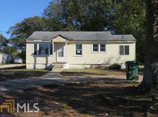 566 Slaton Ave, Hartwell, GA 30643