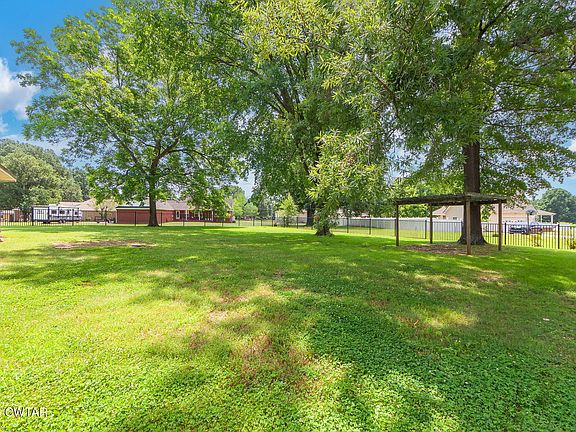 4th image of 2812 Chere Carol Rd