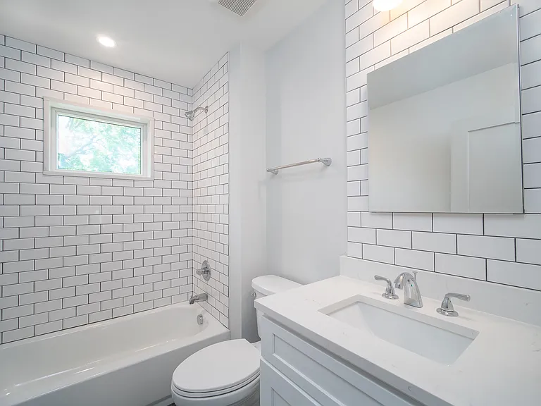1022 Connecticut St — Photo 2