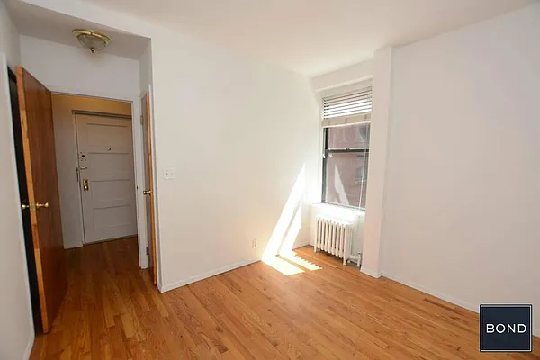Rented by Bond New York | media 9