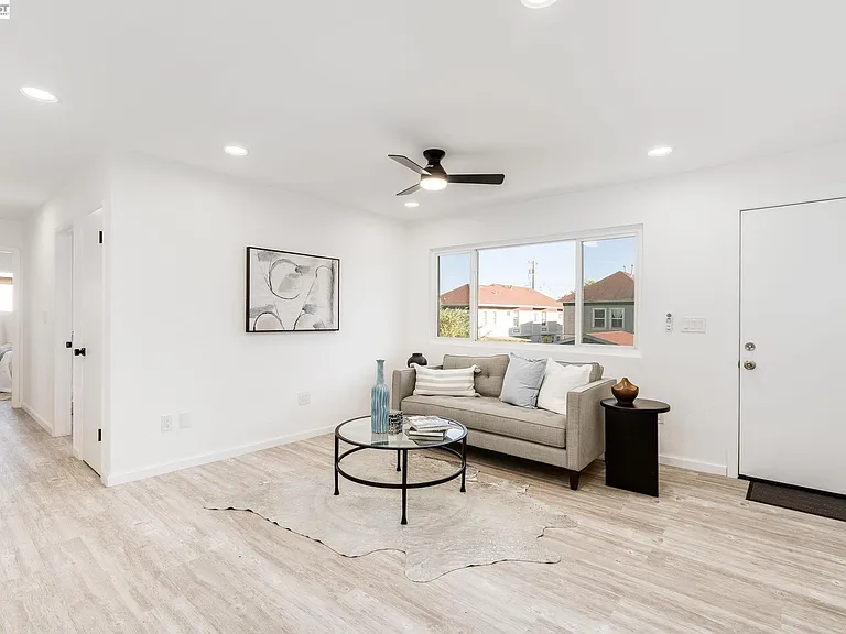6628 Helen Ct #A — Photo 19