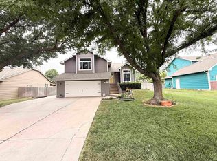2443 N Woodlawn Blvd, Derby, KS 67037