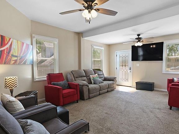 4th image of 3434 Parkside Ave
