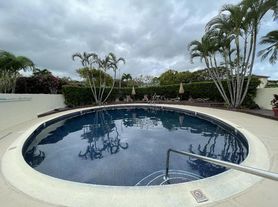 1015 Aoloa Pl