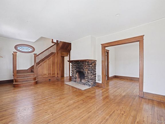 3rd image of 35 Jackson Street