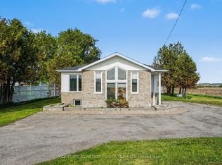 2147 Mer Bleue Rd, Ottawa, ON K4A 3T9