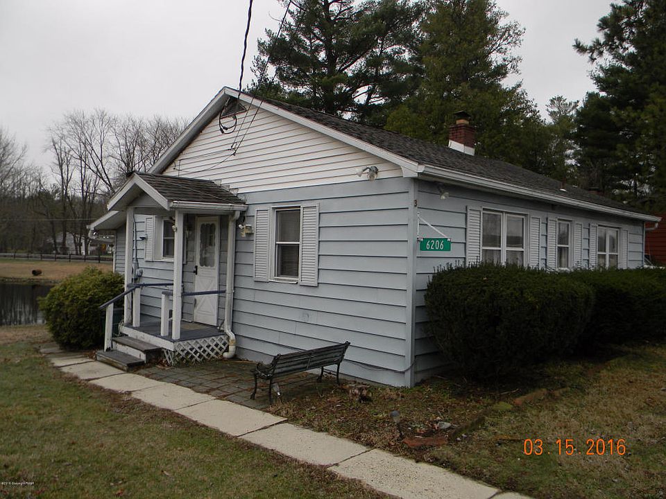 2nd image of 6206 Oak Ln