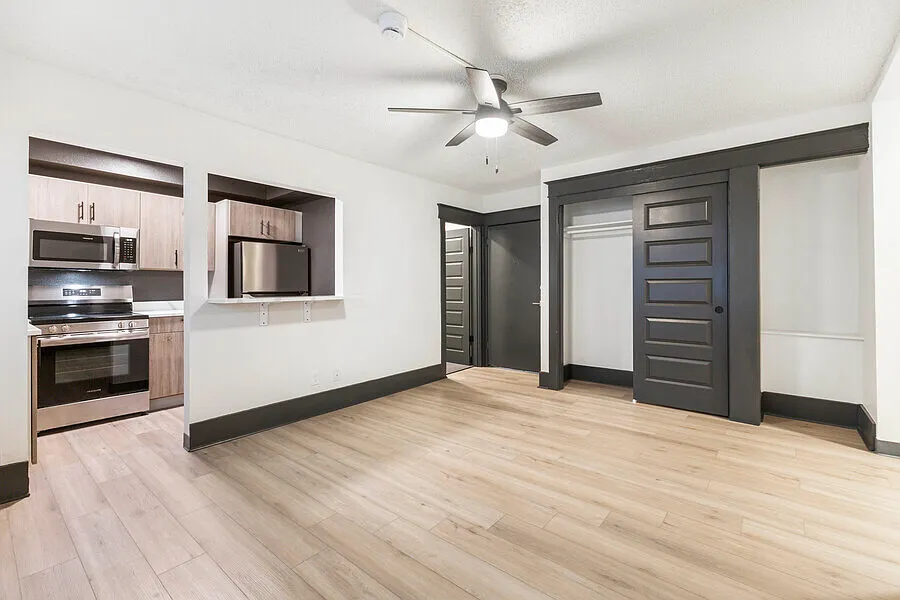 Kensington Apartments — Photo 4