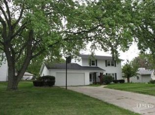 108 Zona Dr, Auburn, IN 46706