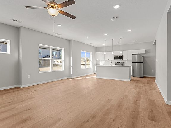 4th image of 103 Saw Creek Dr #202