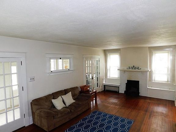 5th image of 117 Spanish Villa Dr