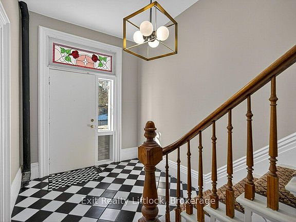 3rd image of 212 Barnardo Ave