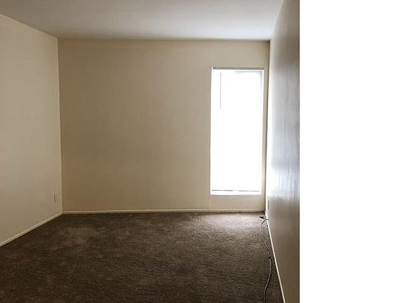 2nd image of 7036 Macarthur Blvd APT 1