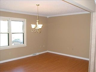 4th image of 253 Grassland Ct