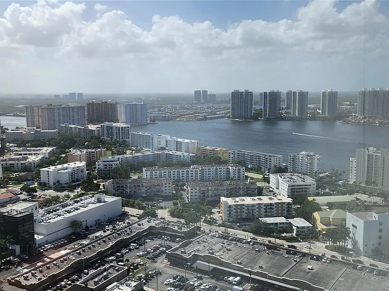 18201 Collins Ave #4305 — Photo 11