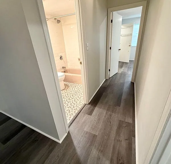 9 Louisburg Sq #5 — Photo 16