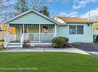 518 N Riverside Dr, Neptune, NJ 07753
