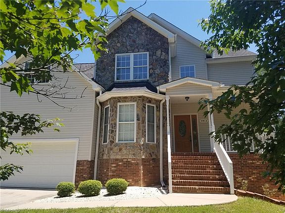 2nd image of 3912 Lloyds Ct