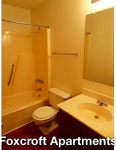 4th image of 608 Foxcroft Ter APT C6