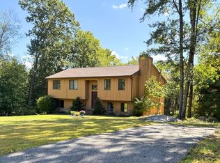81 West Rd, New Hartford, CT 06057